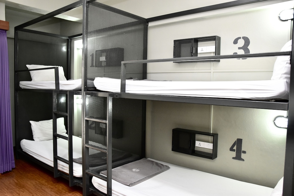 Bhiman Inn 26/51