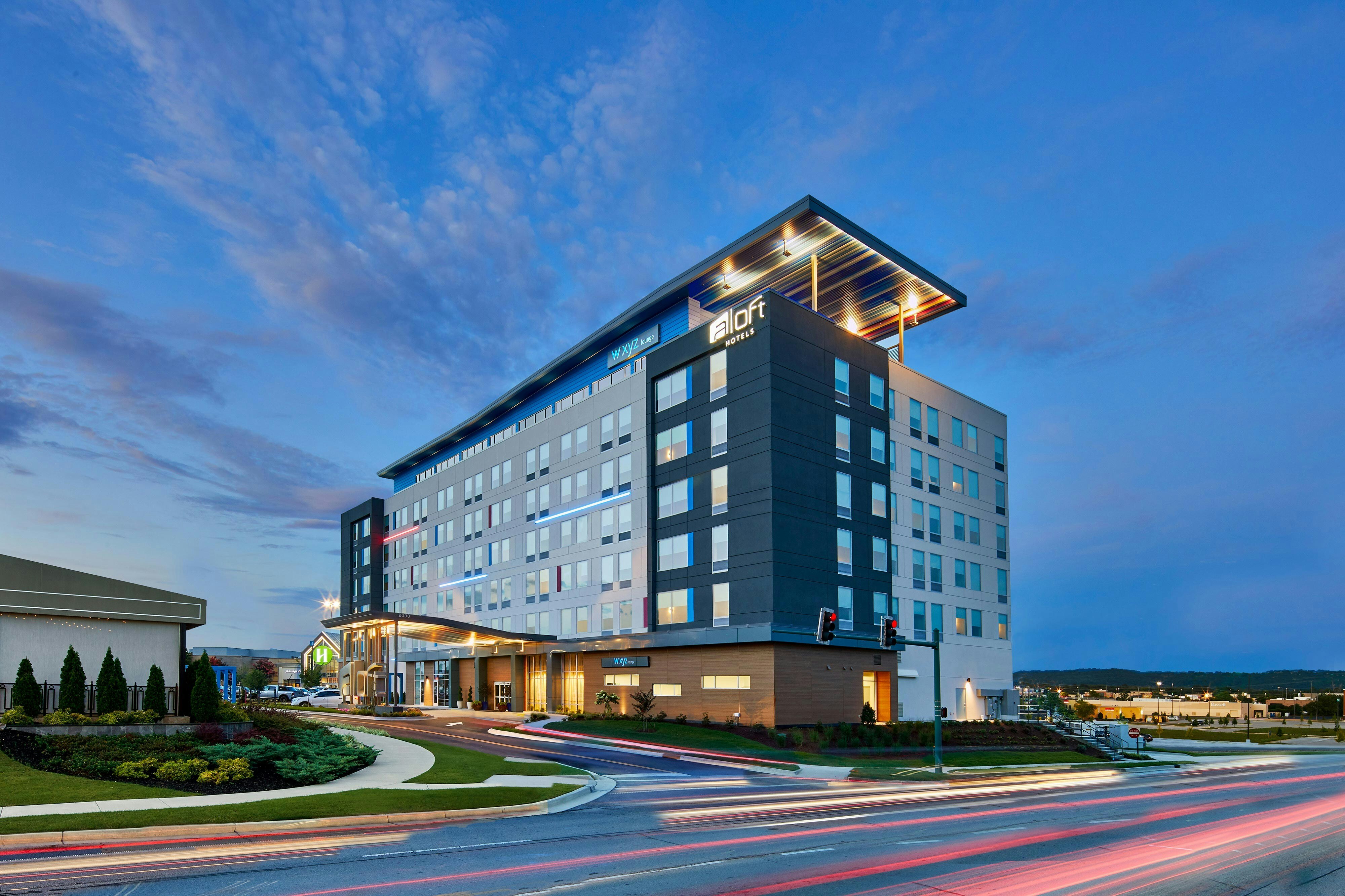 Aloft Chattanooga Hamilton Place 6/62