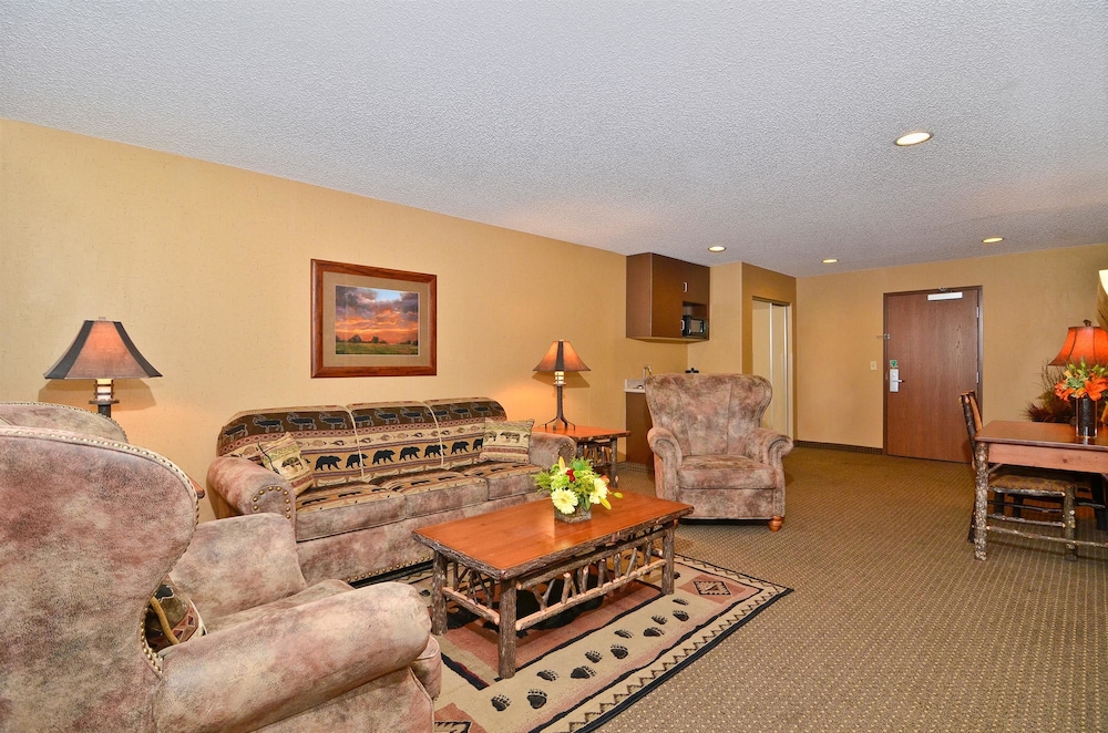 Best Western Plus Kelly Inn & Suites 26/43