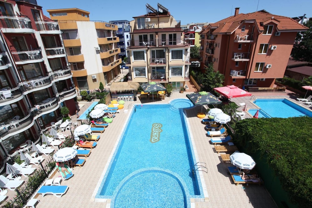 Salena Beach Hotel 41/50