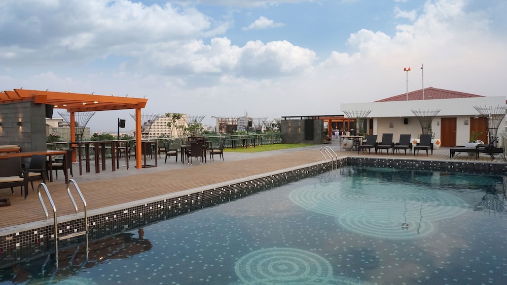 Hyatt Place Hyderabad Banjara Hills 50/54