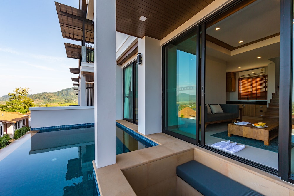 Andakiri Pool Villa 7/57