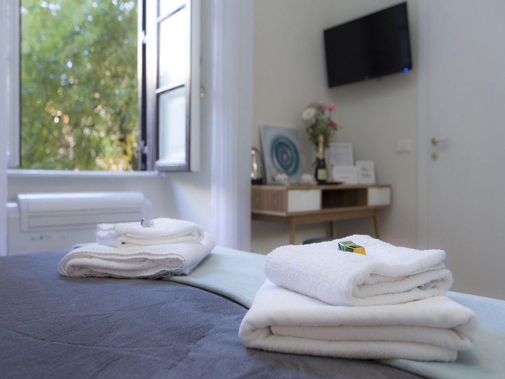 Al 7 Small Luxury Rooms 6/31