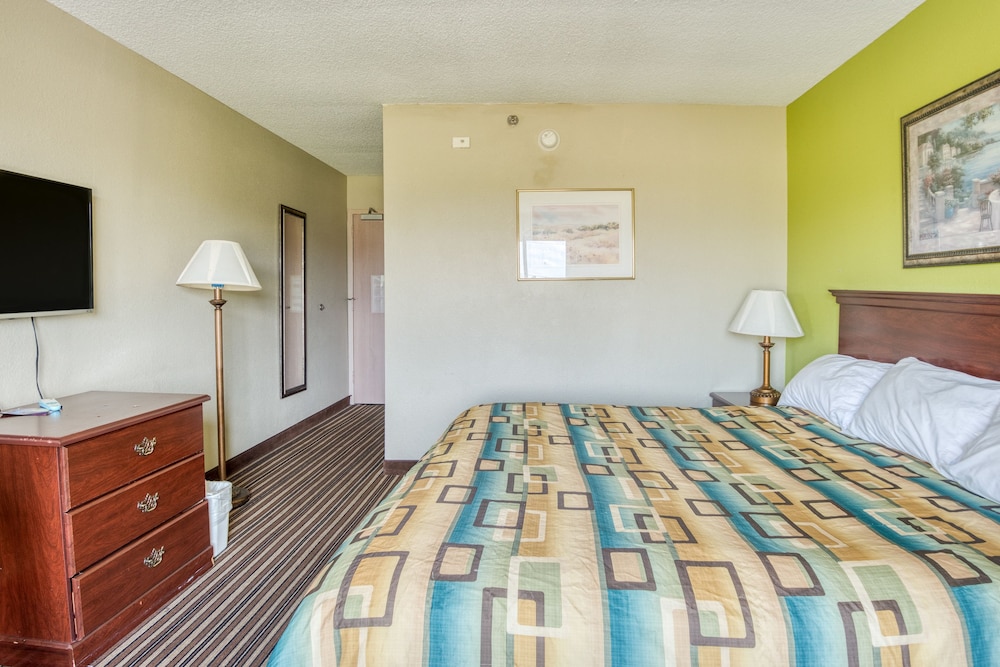 Studio6 Suites Norcross, GA 23/35