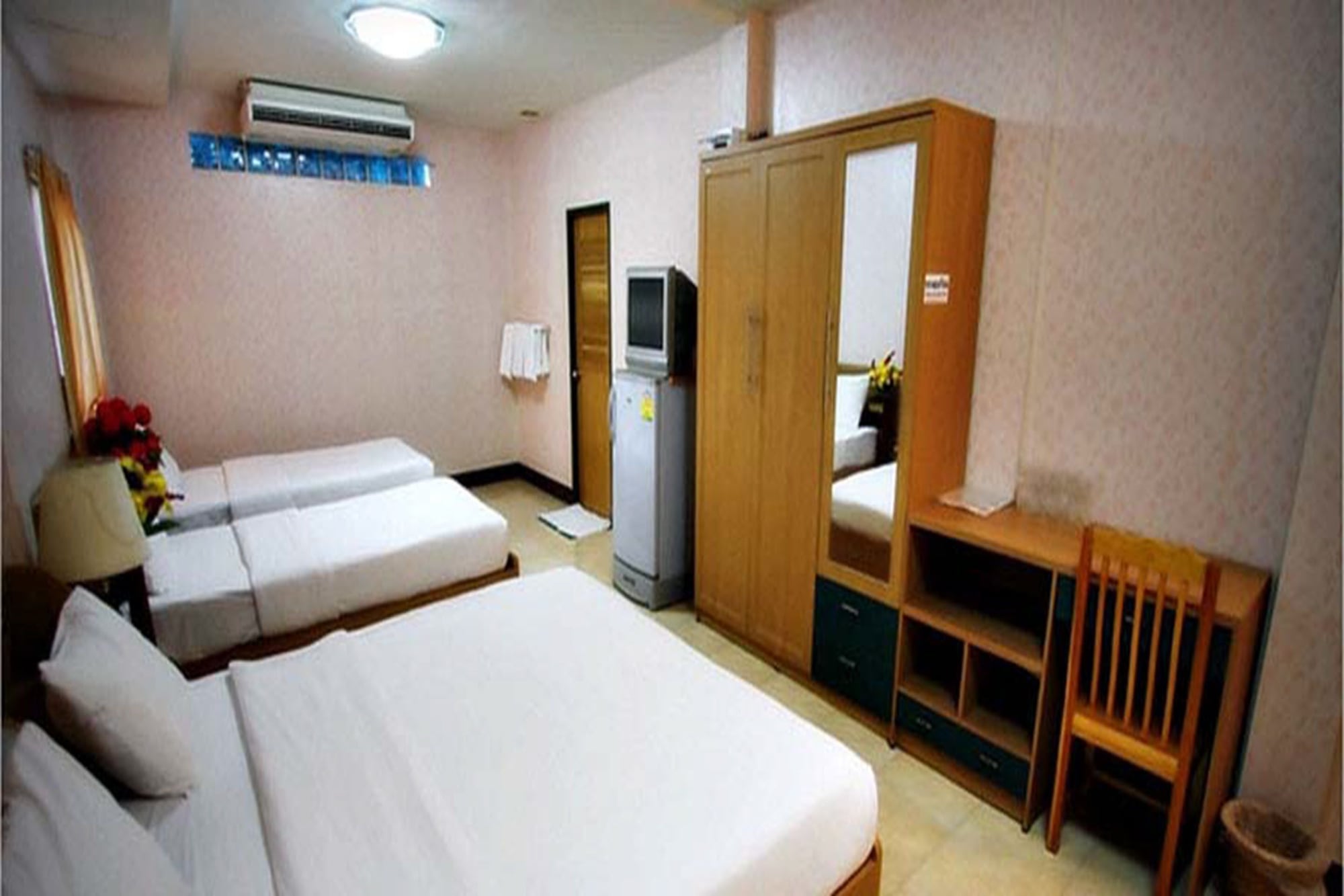 BASIC, TWIN BEDS