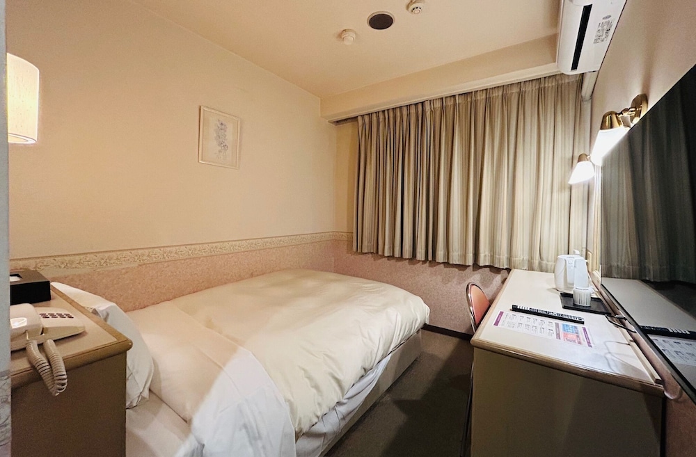 Crown Hills Kanazawa 15/50