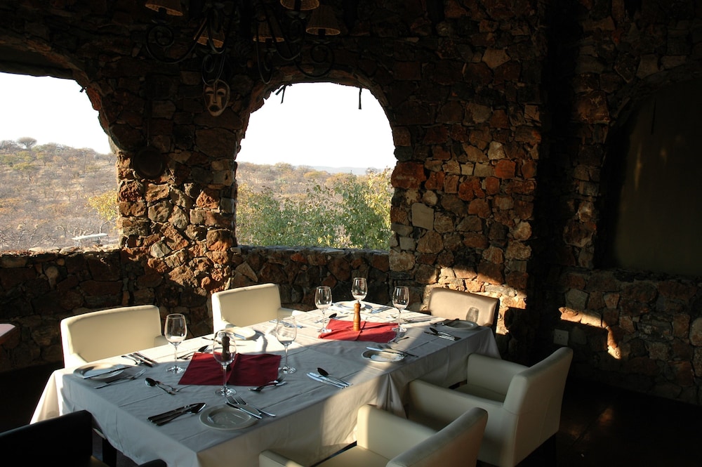 Aha Eagle Tented Lodge & Spa Etosha 34/56