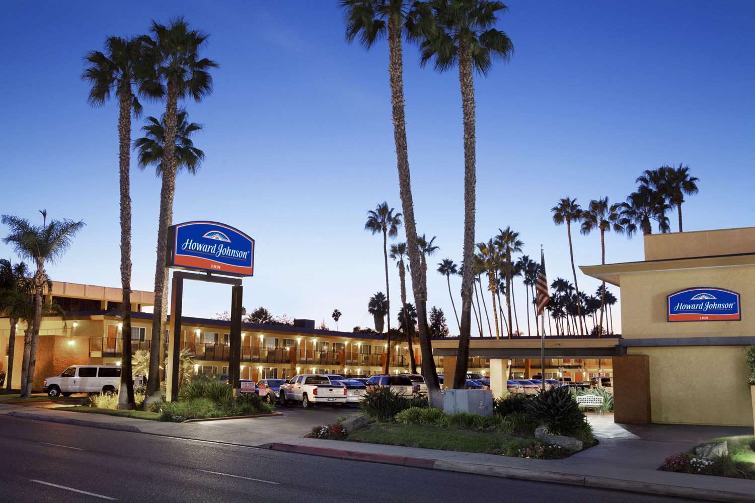 Howard Johnson By Wyndham San Diego Sea World 4/21