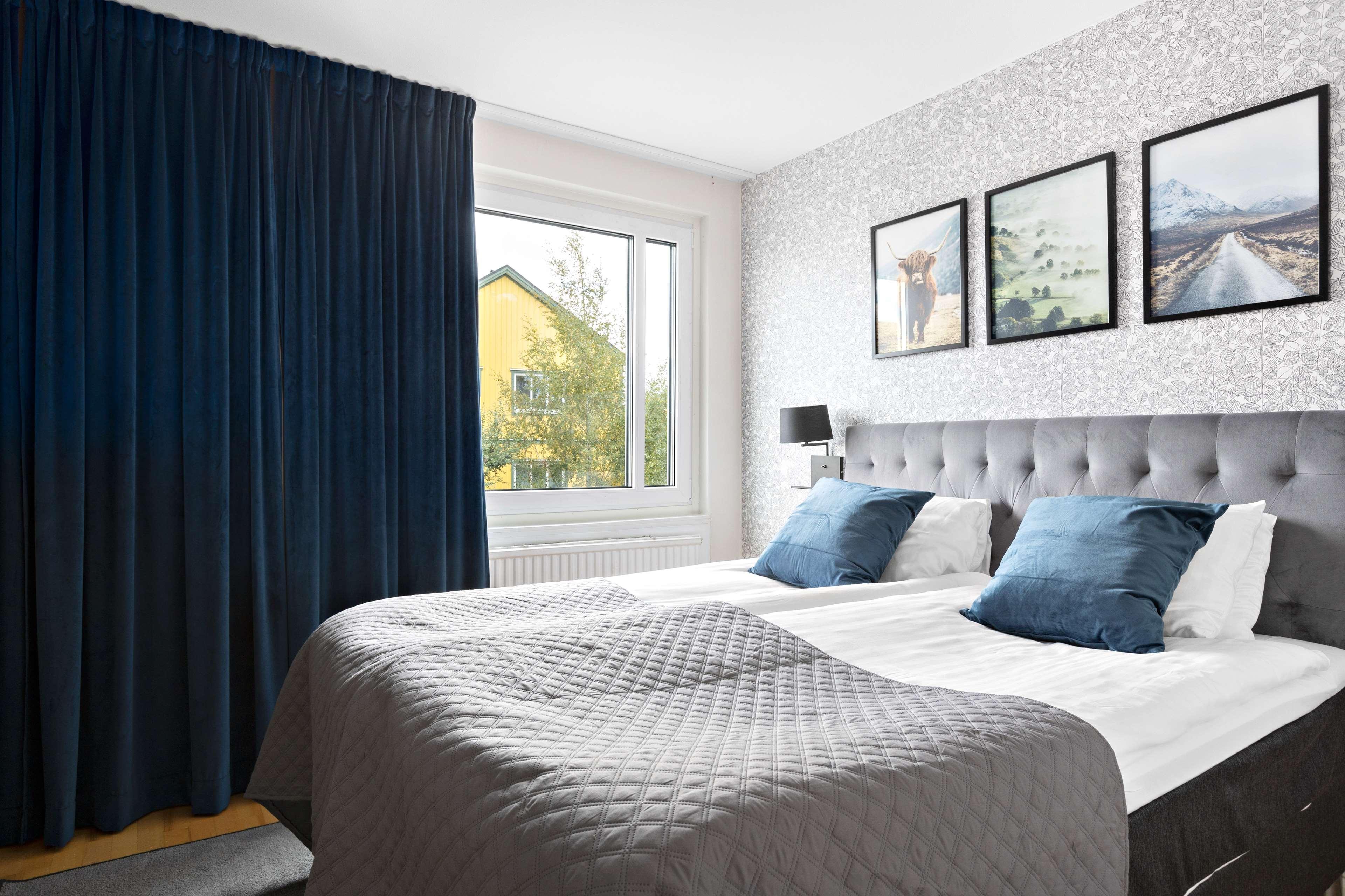Room, Queen Bed