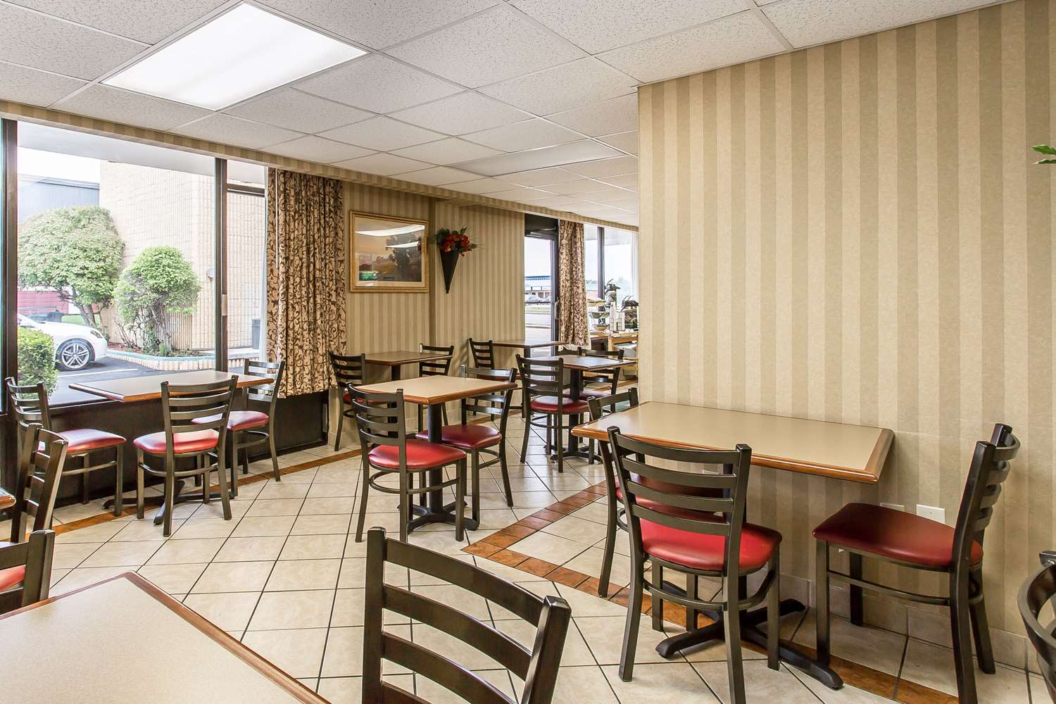 Lawton Hotel 5/6