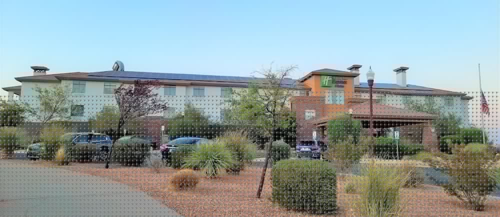 Holiday Inn Express Hotel Suites St George North 3/48
