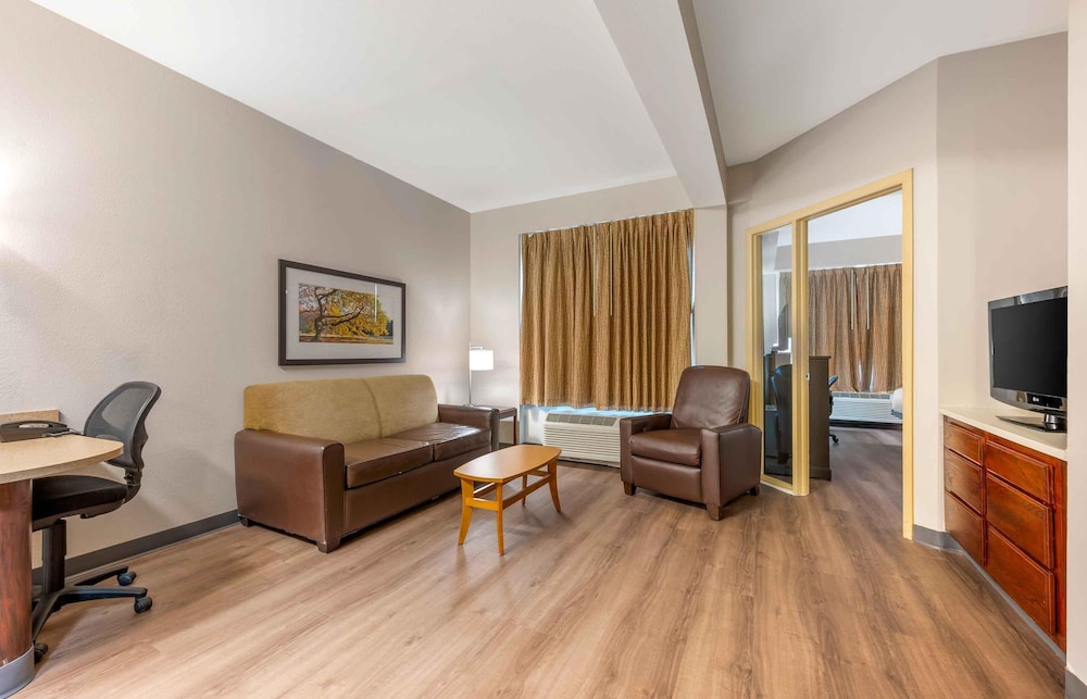 Extended Stay America - Indianapolis -Airport-W Southern Ave 39/60