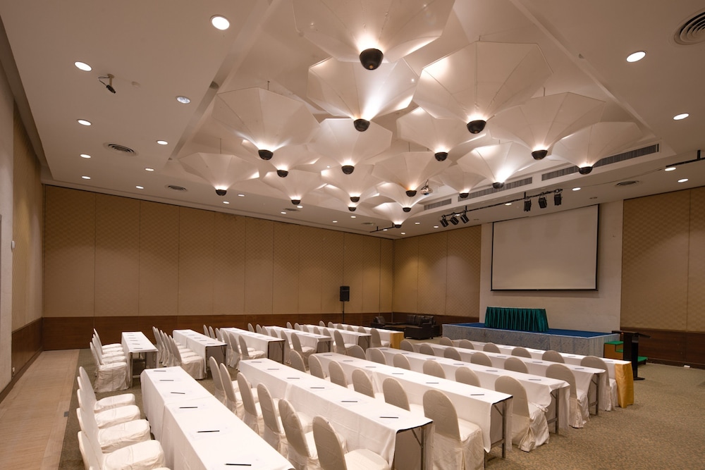 Supalai Scenic Bay Resort and Spa 41/49