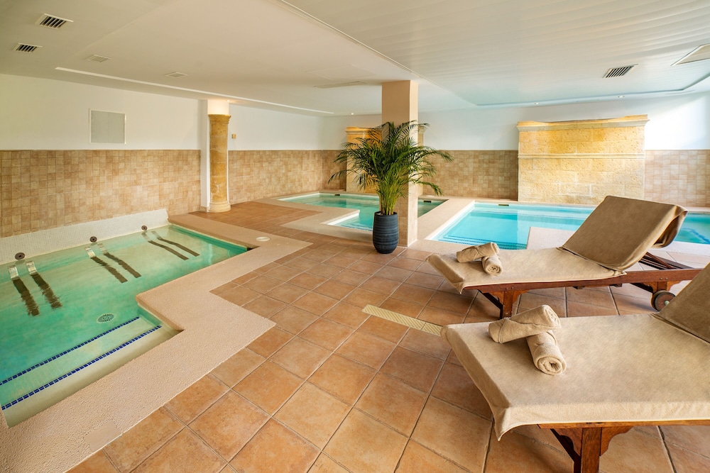 Cabogata Beach Hotel Spa 41/68
