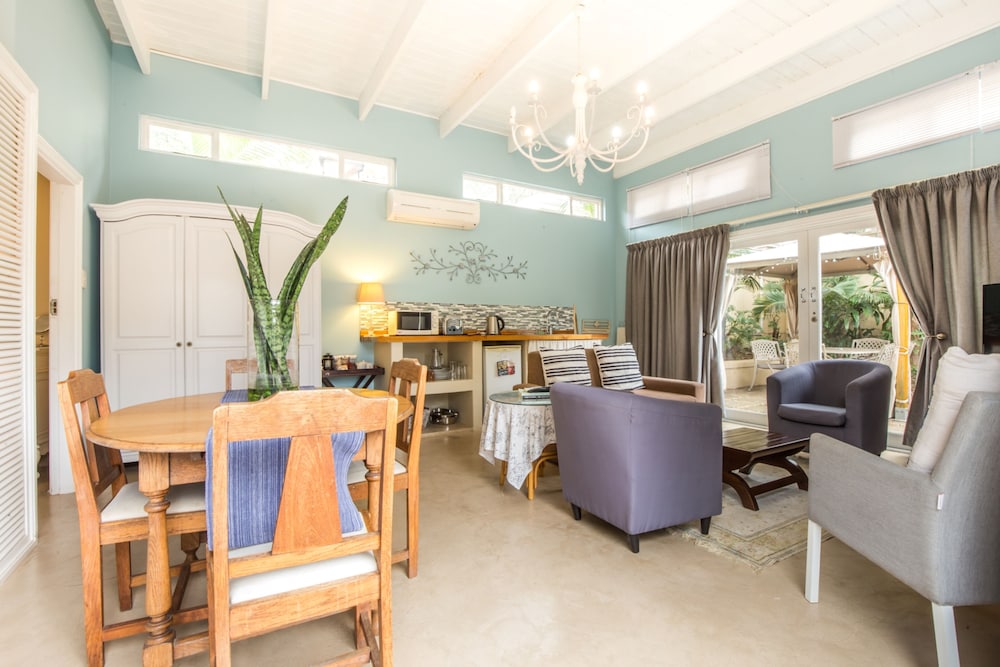 Fairway Guest House 24/50