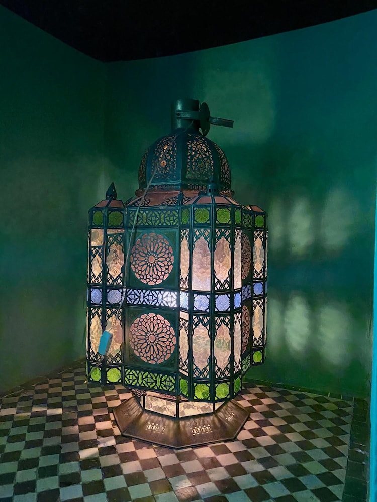 リヤド ジャン クロード 写真1