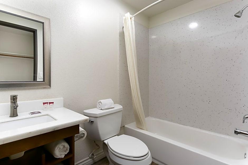 Waterloo Inn Stockton 20/20