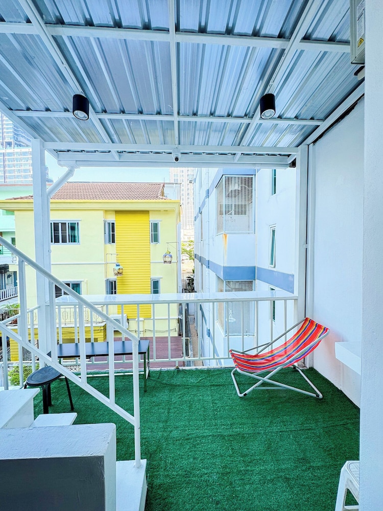 Diff Hostel 66/72