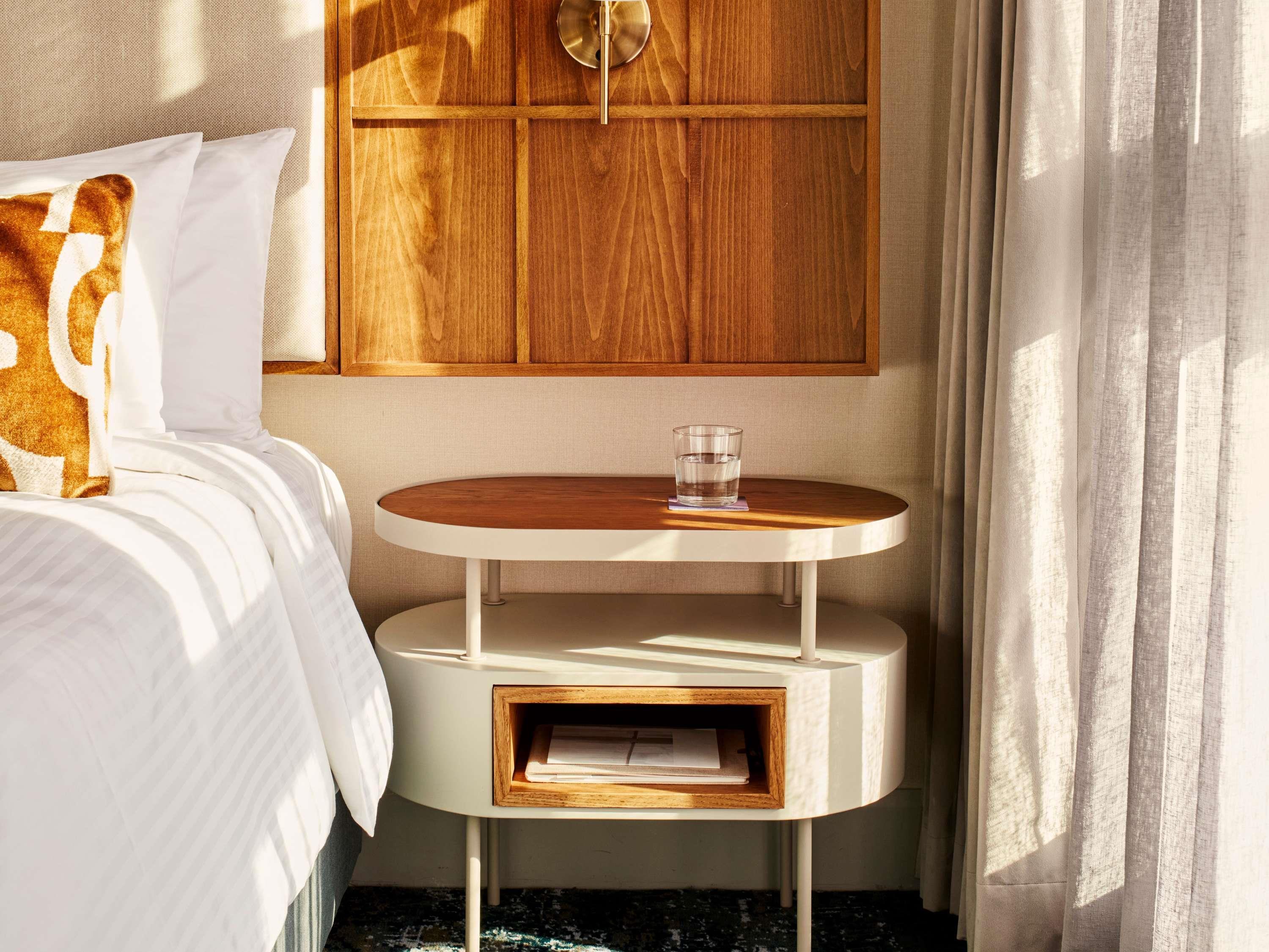 Platinum, Double Bed