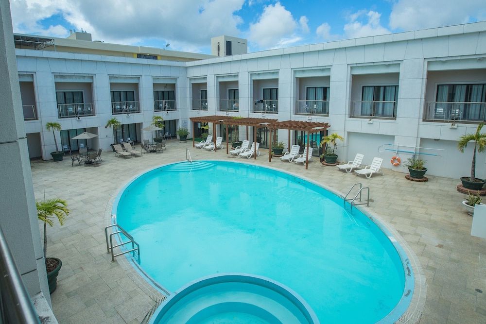 Royal Orchid Guam Hotel 46/50
