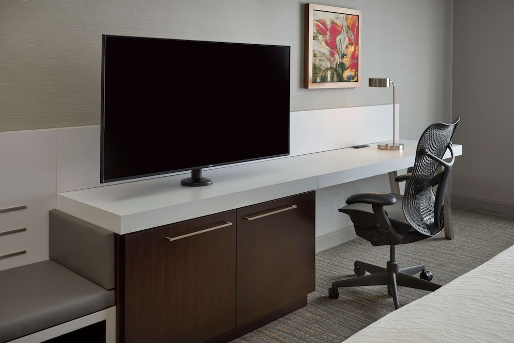 Hilton Garden Inn Toronto Airport West/Mississauga 36/38