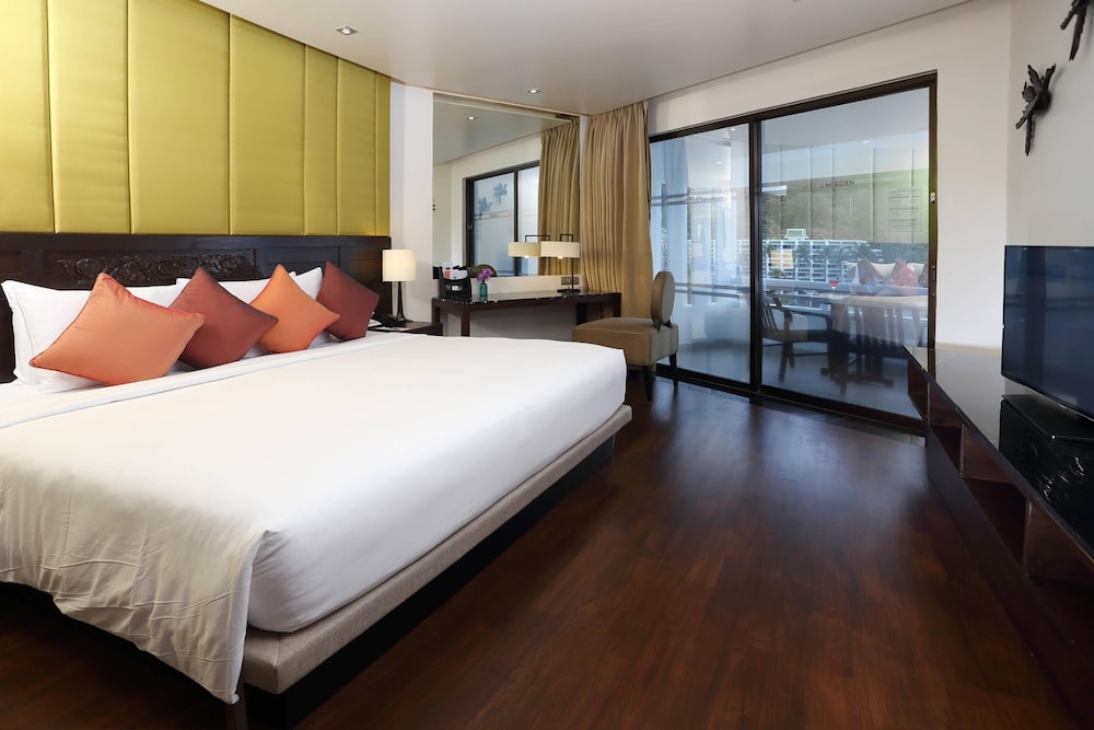 Le Meridien Phuket Beach Resort 23/73