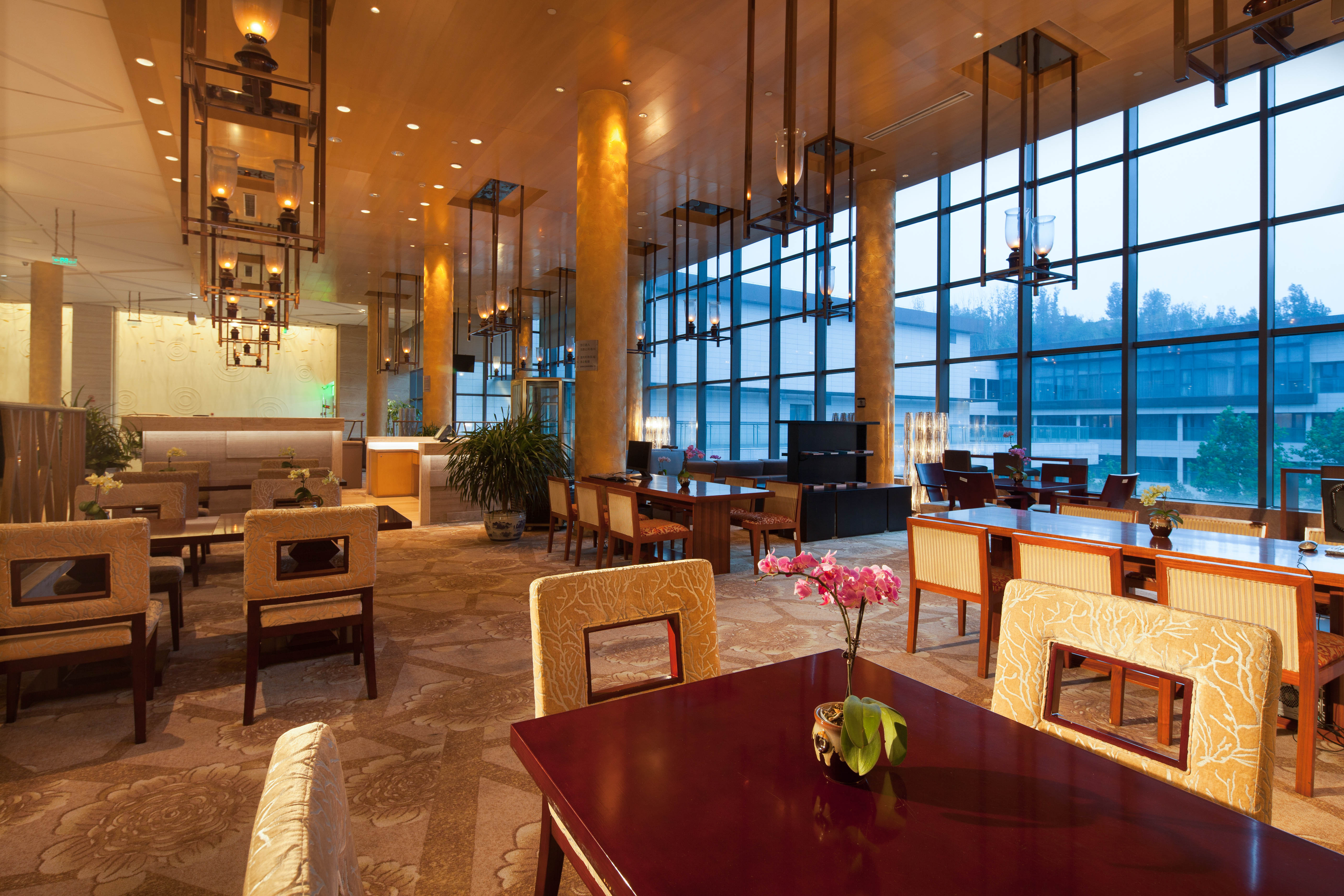 Holiday Inn Beijing Shijingshan Parkview 52/78