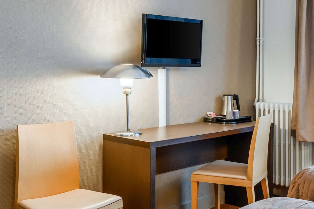 Sure Hotel by Best Western Lorient Centre 63/64