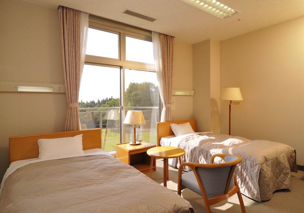 ROOM, TWIN BEDS, PRIVATE BATHROOM