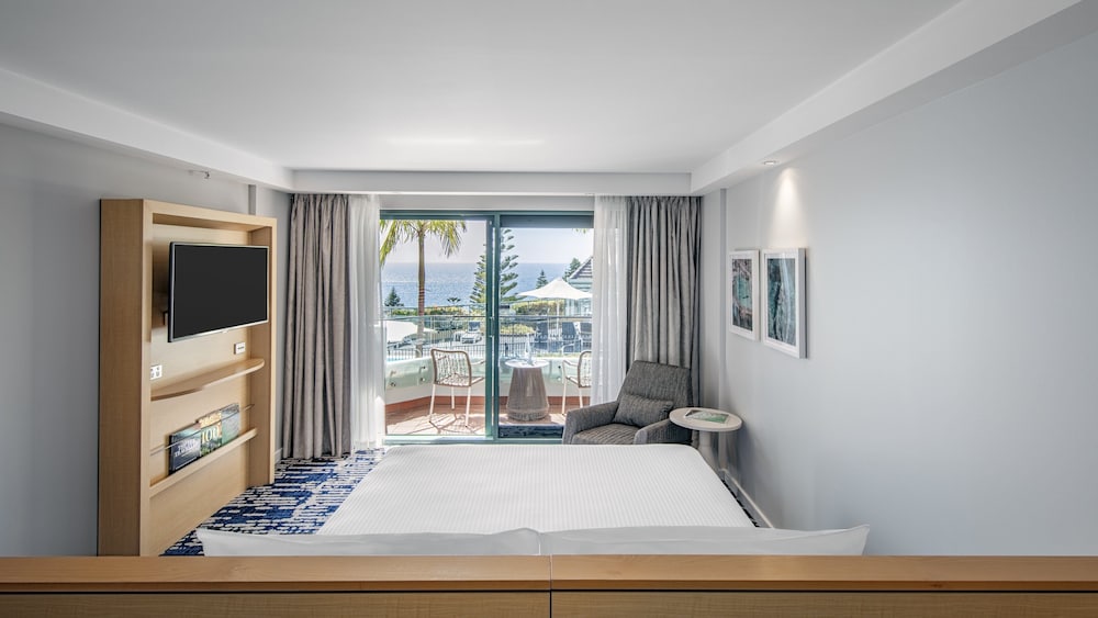 InterContinental Sydney Coogee Beach by IHG 29/80