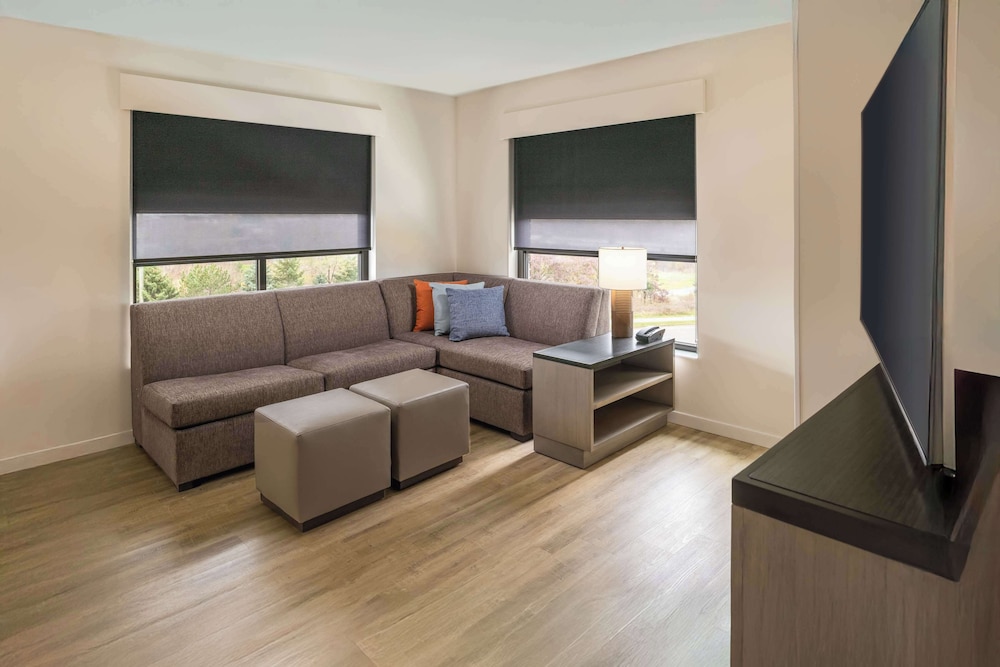 Hyatt House Auburn Hills Detroit 21/42