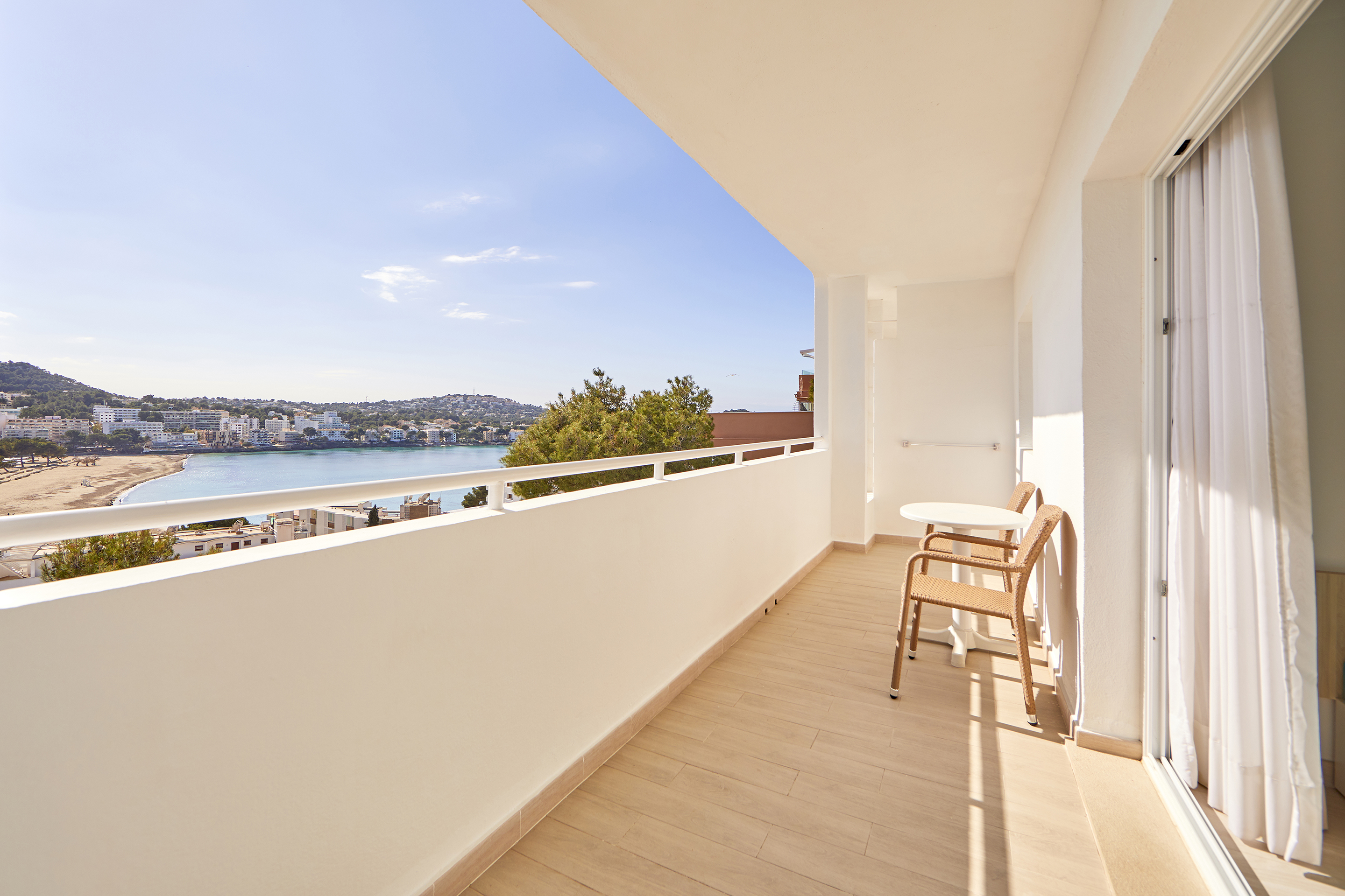 Sun Beach Apartments 44/51