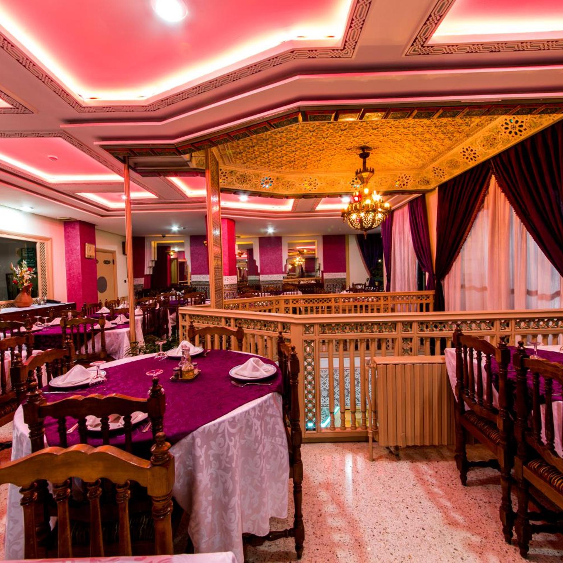AKOUAS HOTEL 38/46