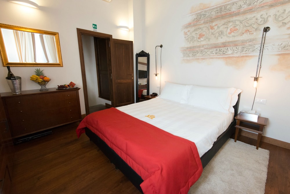 Relais Giulia 31/85