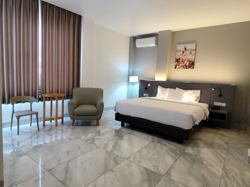 Grand Thamrin Hotel 13/35