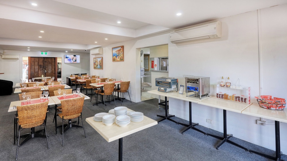 Mackay Rose Motel 24/44