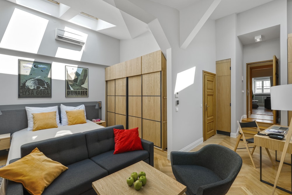 Stradonia Serviced Apartments 49/76