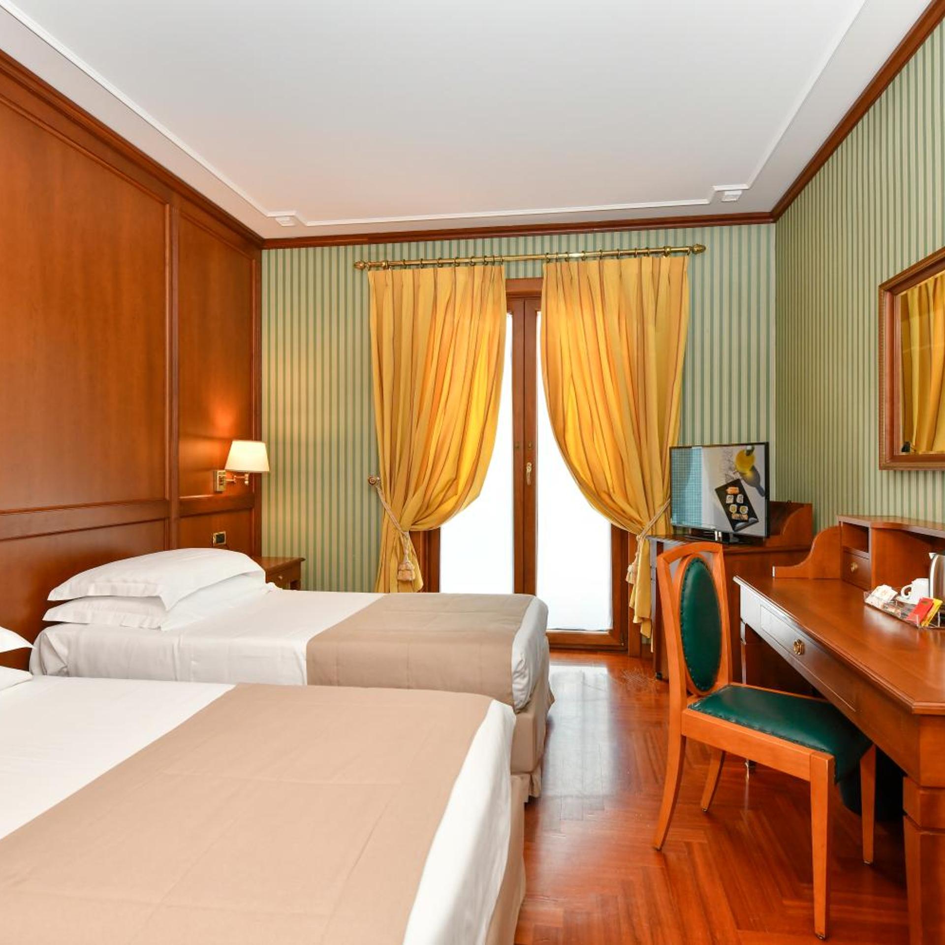 Standard, Twin Beds, Balcony