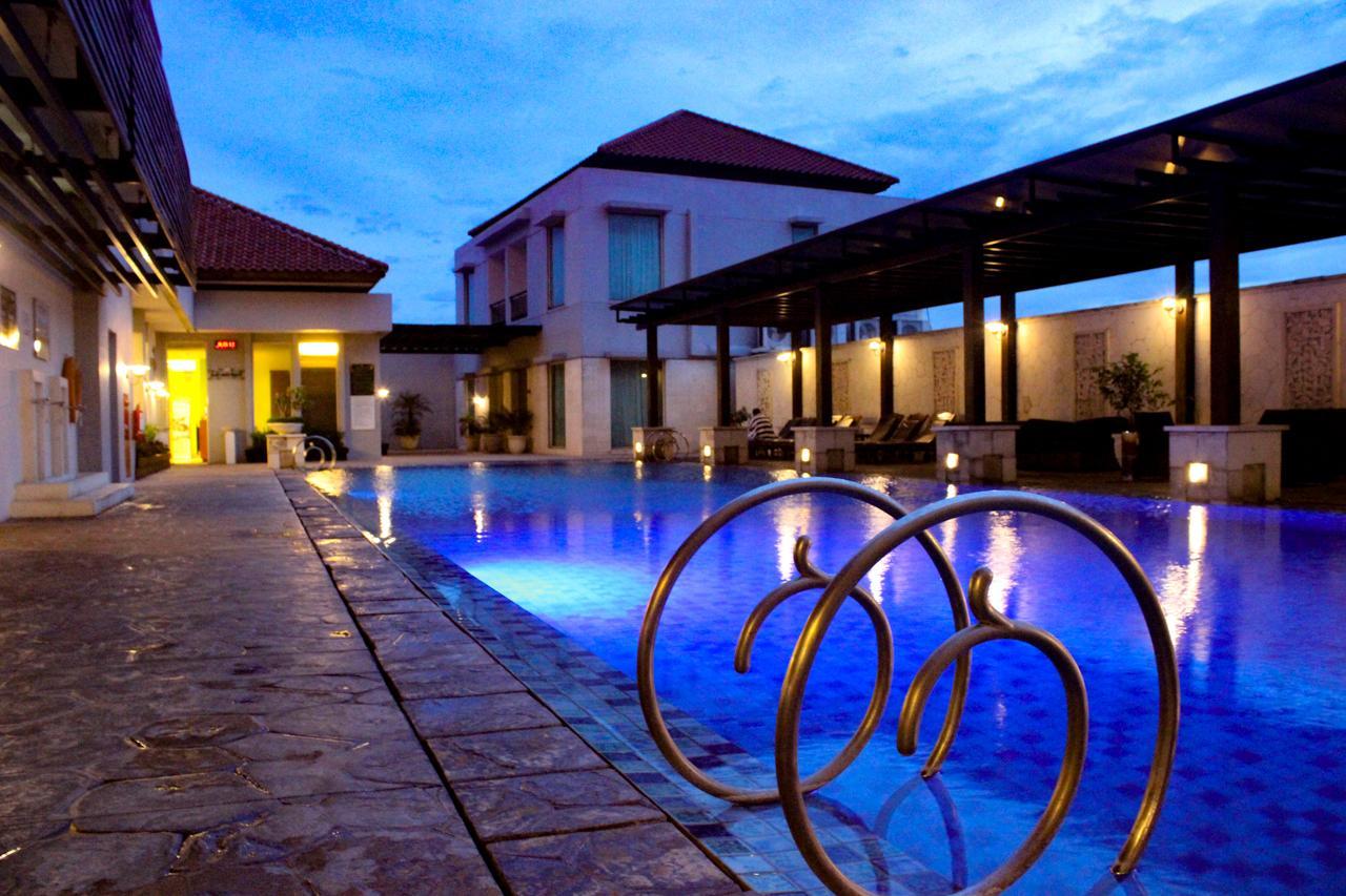Grand Surya Hotel Kediri 50/51