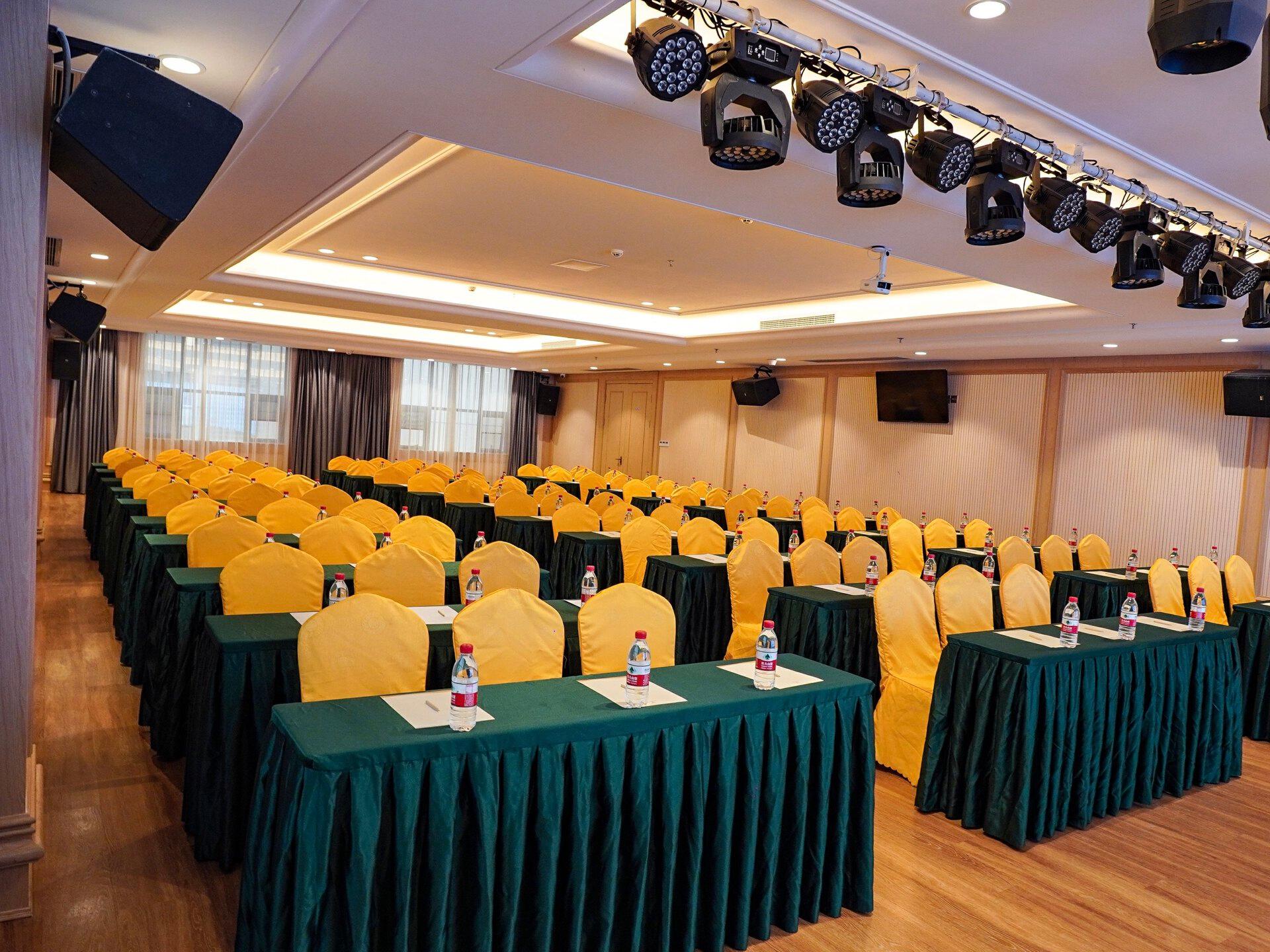 Vienna International Hotel (Dongguan Shipai Ecological Park) 30/33