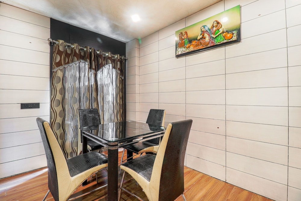 HOTEL GRAND SHIVA 39/50