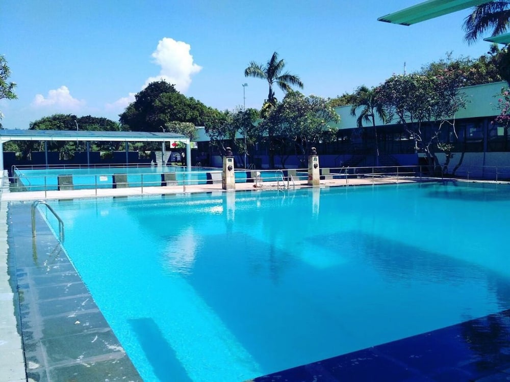 WHIZ PRIME HOTEL DARMO HARAPAN SURABAYA 15/26