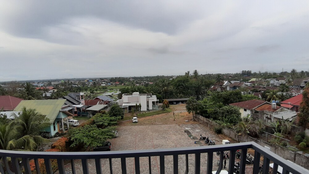 XTRA HOTEL BENGKULU 53/58