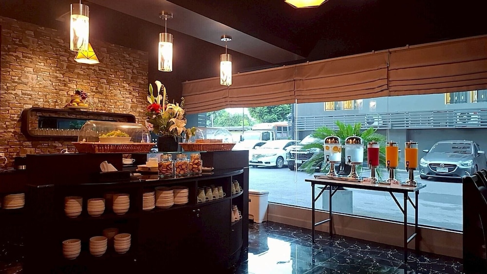 Sweet Loft Hotel Don Muang 8/65