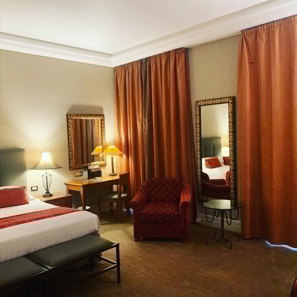Dei Mellini Hotel 7/72