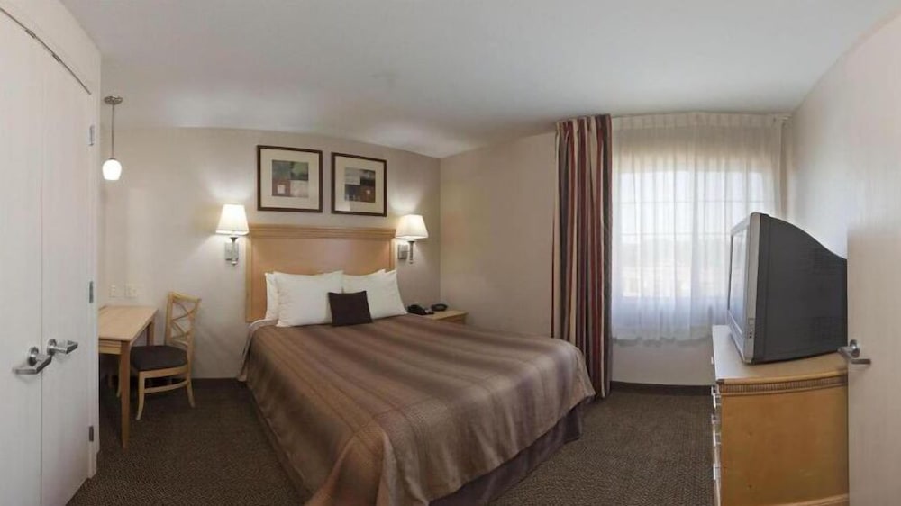 Candlewood Suites Junction City Fort Riley 12/37
