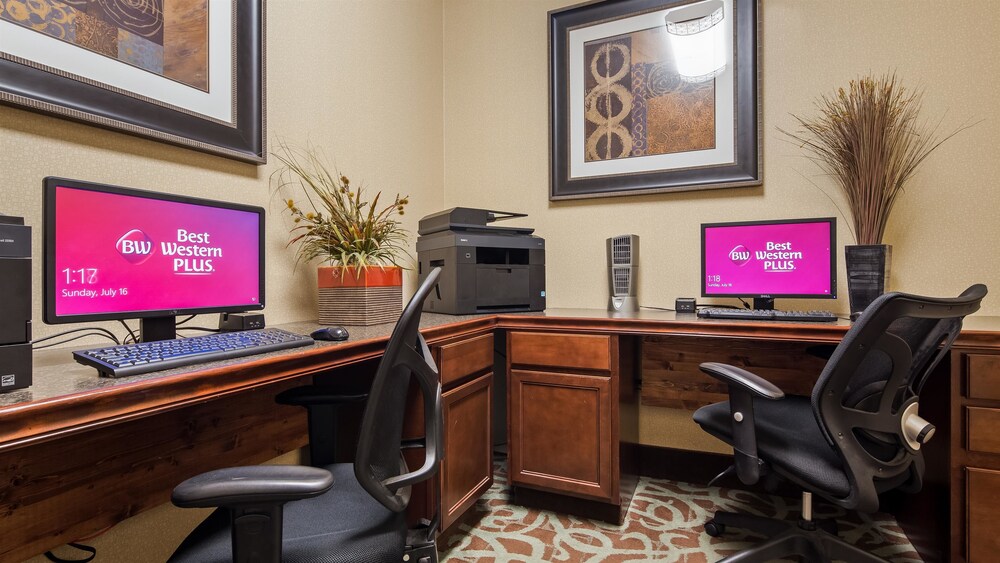 Best Western Plus Eastgate Inn & Suites 27/32