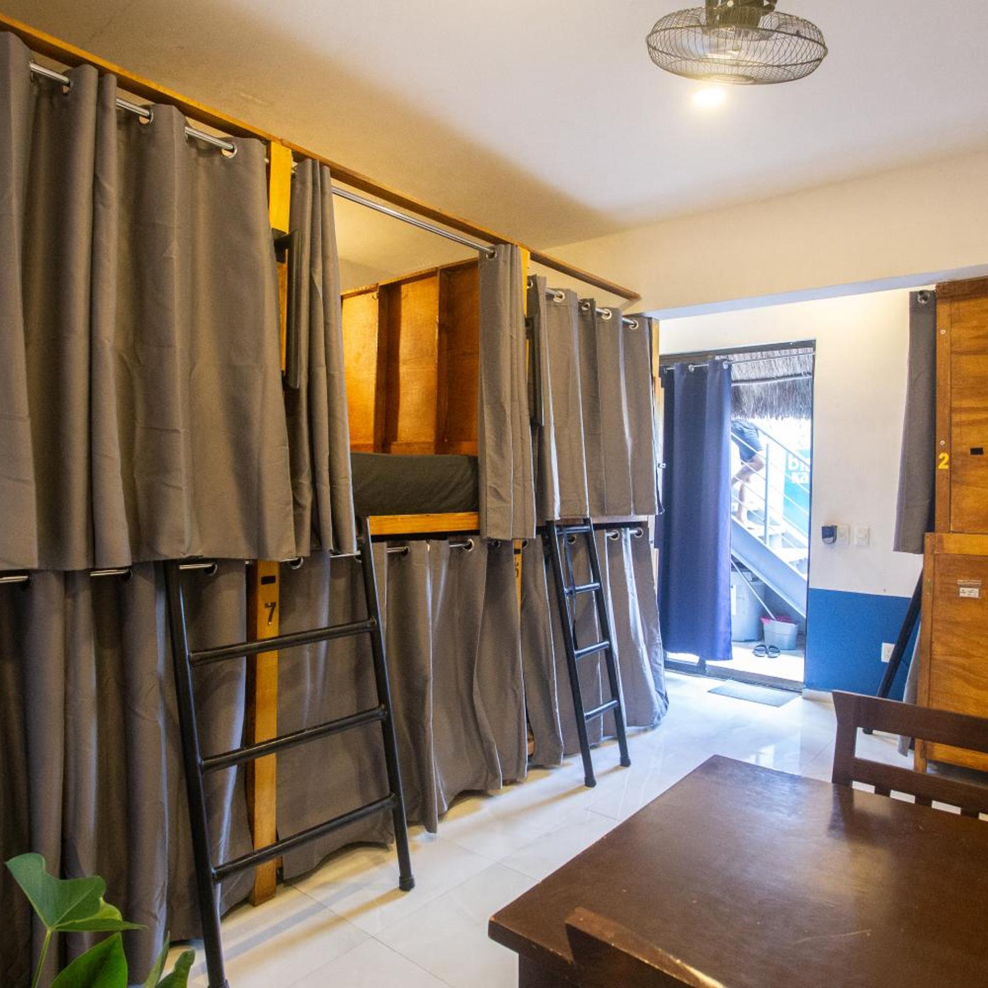 Maui Suites by GuruHotel 25/50