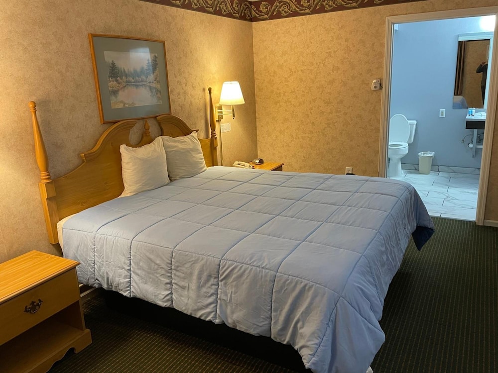 Economy Inn and Suites 14/68