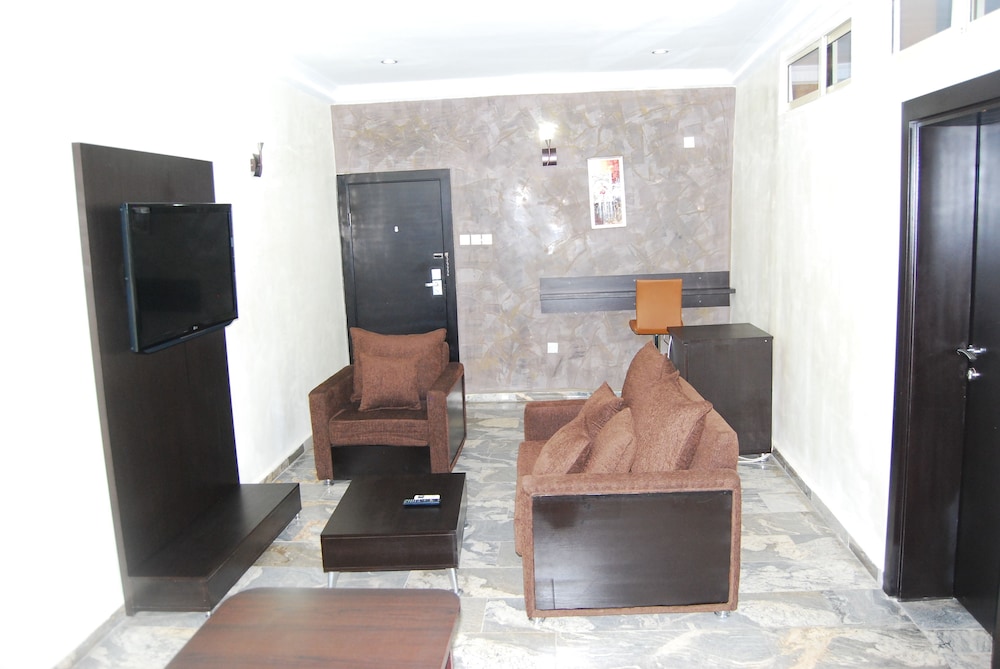 3j Apos S Hotel Ltd 43/64